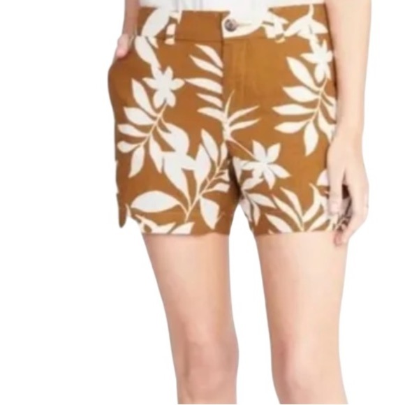 Old Navy Linen Blend Brown Floral Everyday Shorts - Picture 3 of 9